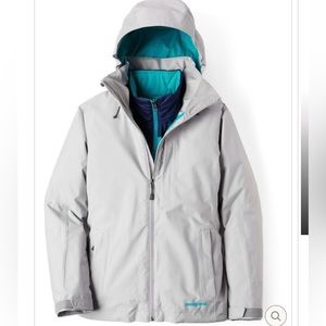 Patagonia Women’s 3 In 1 Snowbelle jacket - worn only once